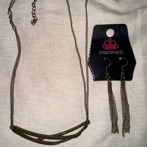 Paparazzi Bronze Necklace and Earring Set